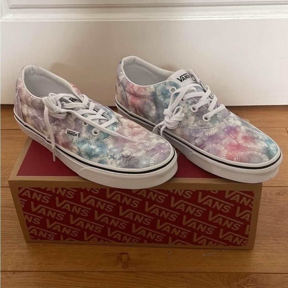 Vans Tie-Dye Sneakers